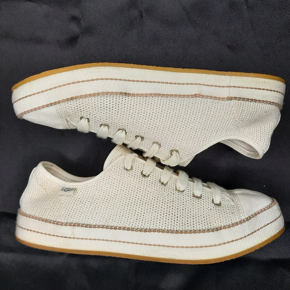 UGG CLAUDI Lace up Sneaker White 9 - Picture 4 of 7